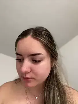 KellyHansen – webcam model profile photo Image 3