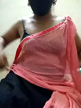 AndreaKalo – webcam model profile photo Image 4