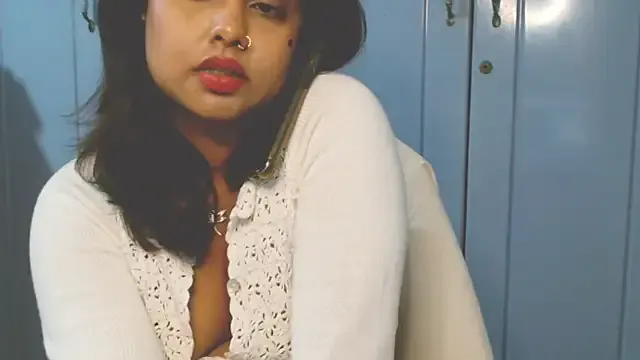 CatalinaDalessio – webcam model profile photo Image 5