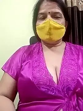 Bella – webcam model profile photo Image 16