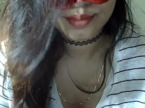 MiraKova – webcam model profile photo Image 17