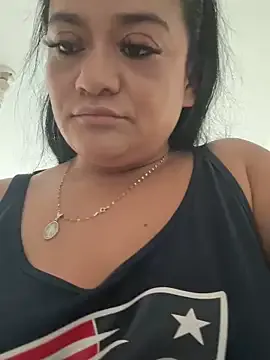 Dolce – webcam model profile photo Image 8