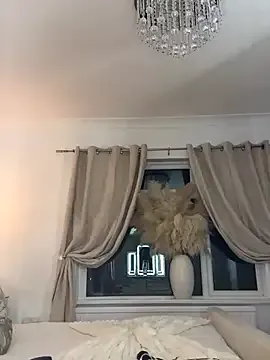 AnnieArias – webcam model profile photo Image 12