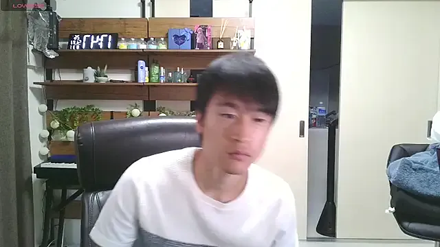 Dolce – webcam model profile photo Image 10