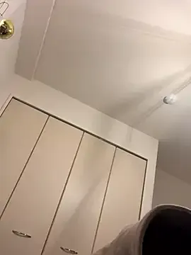 Dolce – webcam model profile photo Image 19