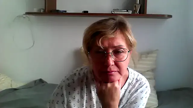 BelleLouiseVp – webcam model profile photo Image 13