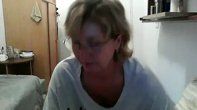 BelleLouiseVp – webcam model profile photo Image 7