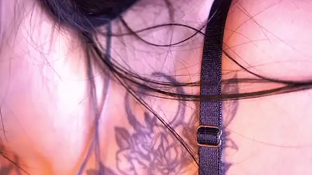 hot_wife_35 – webcam model profile photo Image 17