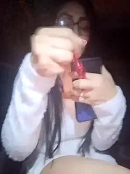 AllaRoberts – webcam model profile photo Image 19