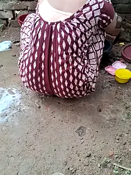 Ishikaranaa – webcam model profile photo