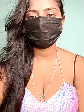 ErzabelLew – webcam model profile photo Image 10