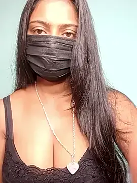 ErzabelLew – webcam model profile photo Image 3