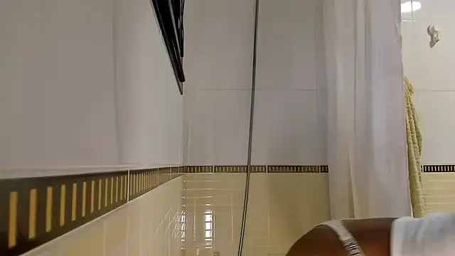 AngelCoco – webcam model profile photo Image 10