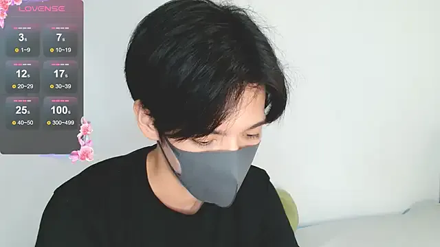 MelinaLuviani – webcam model profile photo Image 15