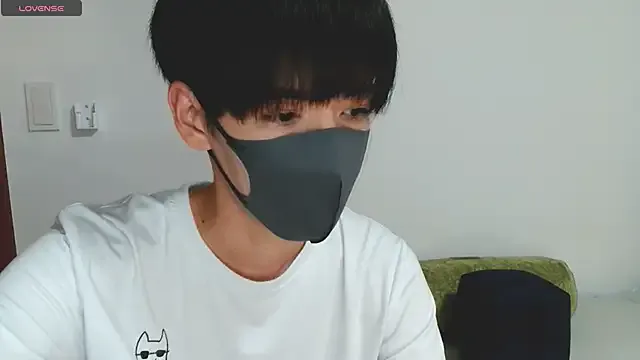 MelinaLuviani – webcam model profile photo Image 3