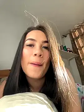 LallyRose – webcam model profile photo Image 17