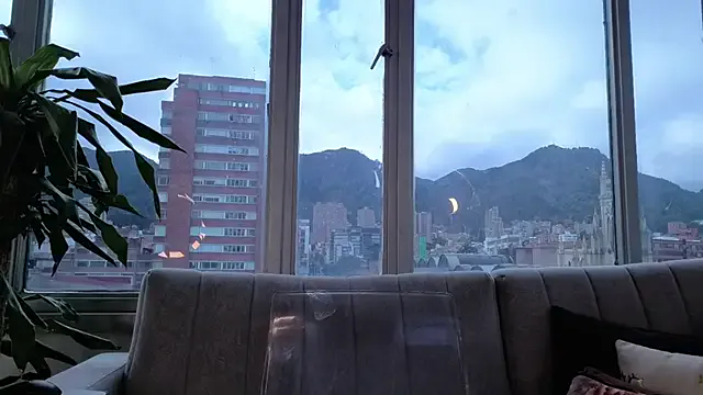 LallyRose – webcam model profile photo Image 6