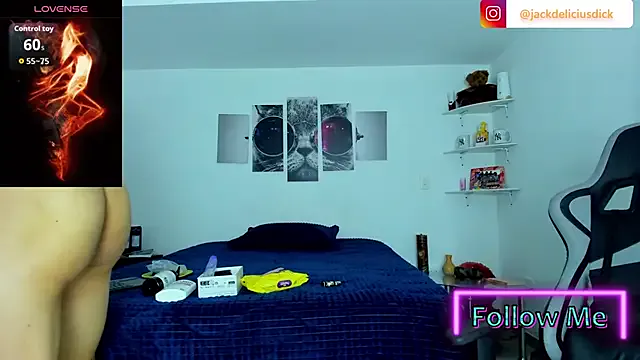 Dolce – webcam model profile photo Image 10