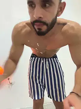 AishaHart – webcam model profile photo Image 11