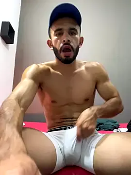 AishaHart – webcam model profile photo Image 12