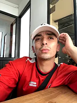 KateGale – webcam model profile photo Image 18