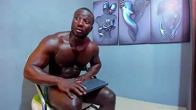 Dolce – webcam model profile photo Image 12