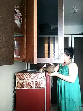 OliviaLifton – webcam model profile photo Image 4