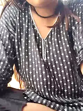 PollyElfi – webcam model profile photo Image 6