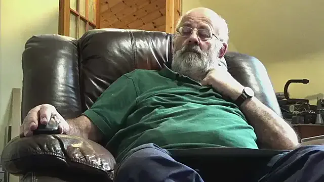 Dolce – webcam model profile photo Image 14