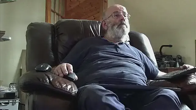 Dolce – webcam model profile photo Image 5