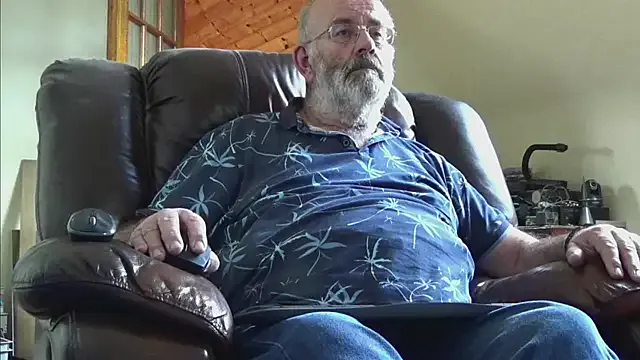 Dolce – webcam model profile photo Image 9