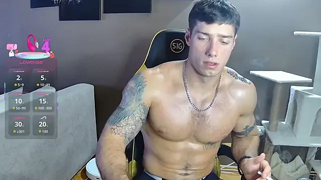 Brilliant-Kiss – webcam model profile photo Image 11