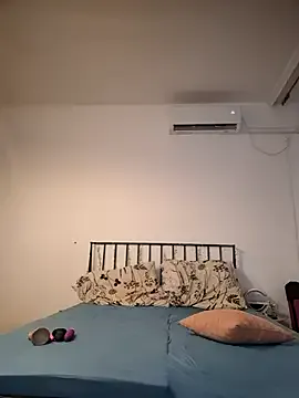 TokionaJoe – webcam model profile photo Image 7