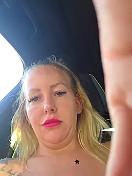 JessieLiu – webcam model profile photo Image 3