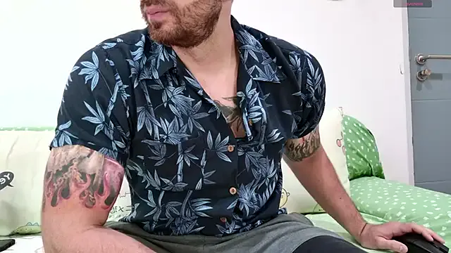 EmiraMiller – webcam model profile photo Image 4