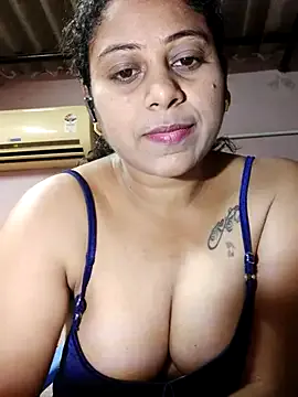 PaulinaGiovanni – webcam model profile photo Image 16