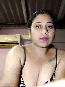 PaulinaGiovanni – webcam model profile photo Image 18