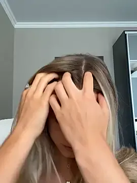 MadelineLane – webcam model profile photo Image 15