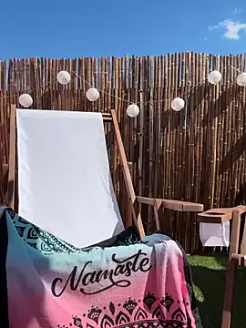 AnnieArias – webcam model profile photo Image 8