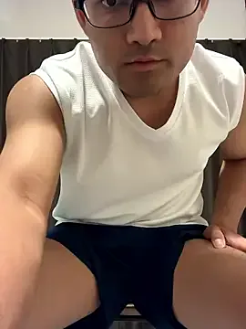 Dolce – webcam model profile photo Image 11