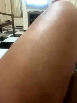 ErzabelLew – webcam model profile photo Image 2