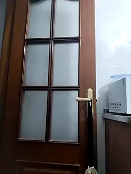 Youlalia – webcam model profile photo Image 8