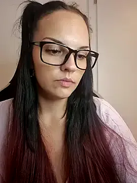 shiny-lily – webcam model profile photo Image 5