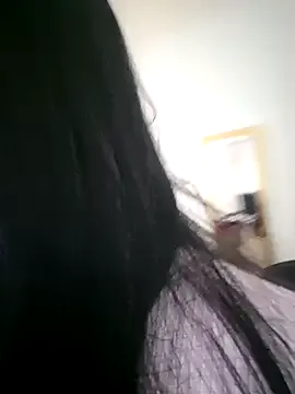 shiny-lily – webcam model profile photo Image 9