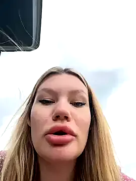 hina-Gcup – webcam model profile photo Image 12