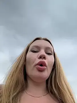 hina-Gcup – webcam model profile photo Image 15