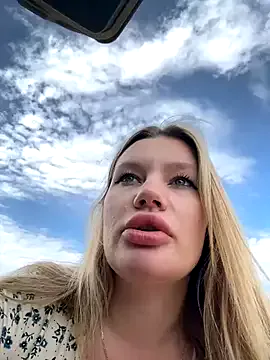 hina-Gcup – webcam model profile photo Image 18