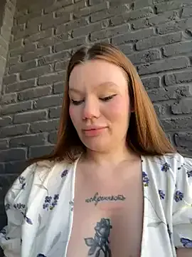 hina-Gcup – webcam model profile photo Image 2