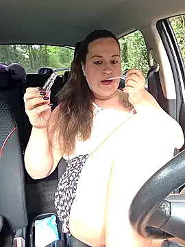 MiraKova – webcam model profile photo Image 14