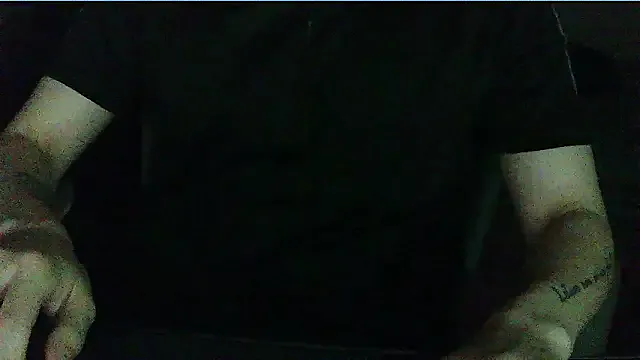 MiaLiaHot – webcam model profile photo Image 11